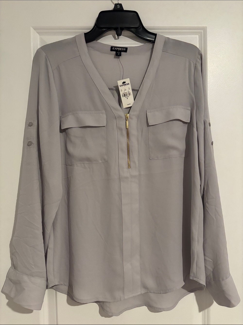 NWT Express Light Gray Portofino V-Neck Zip Blouse